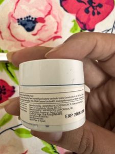Laneige gel cream,fit me concelar n makeup tool
