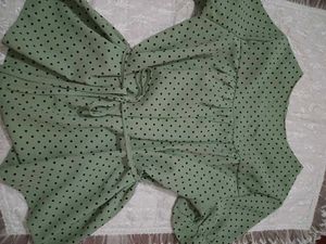 Cute Polka Dot Peplum Top💚