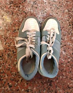 everyday sneakers for women