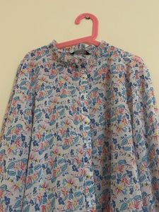 Floral Print Button-Up Blouse