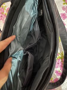 Black Handbag👜