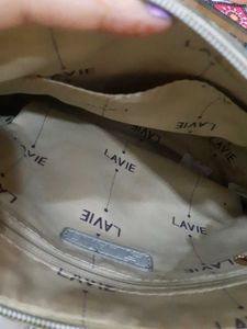 Lavie Grey Textured Handbag