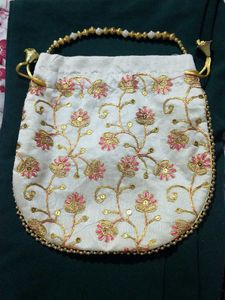 Elegant Embroidered Clutch Bag