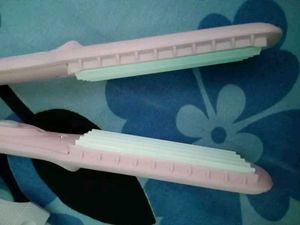Pink Mini Hair crimper