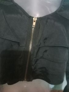 Zipper Crop Top
