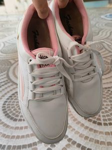 White &amp; Pink Fashion Sneakers
