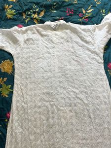 Elegant White Chikankari Kurta