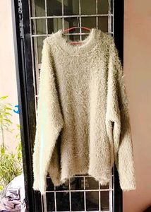 Very Beautiful Woolen Furry Korean Beggy Top