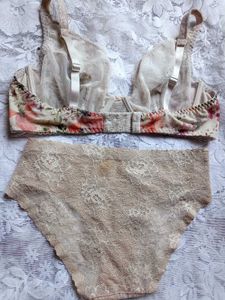 Floral Print Lace Trim Bra