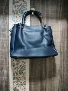 Smart Navy Blue bag with pouch.
