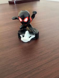 kinderjoy Spiderman miles morales Action Figure