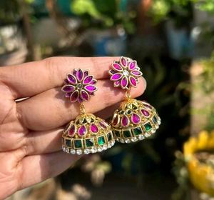 Exquisite Kundan Jhumka Earrings one pair