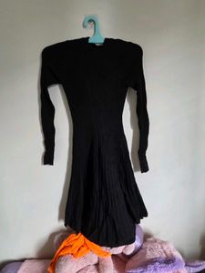 Chic Black Ribbed Knit Dress