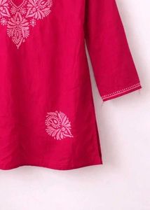 🪔🦢🪞Vibrant Pink Embroidered Kurta🪔🦢🪞