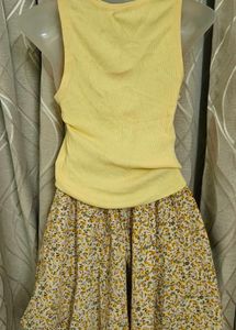 Cute Yellow Ribbed Tank Top &amp; Floral Skort Set