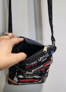 FRIENDS sling Bag