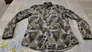 Men's Tropical Print Button-Up Shirt