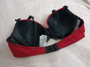 Lace Trimmed Red &amp; Black Bra