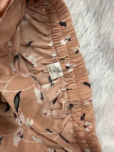 Floral Print Tie Waist Shorts