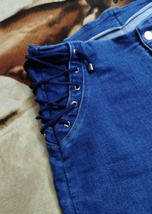 2 ladies zeans Stylish Blue Denim Jeans