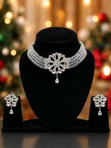 Trendy Stunning Crystal Choker and Earring Set