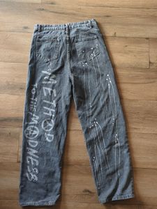 Graphic Boyfriend Jeans