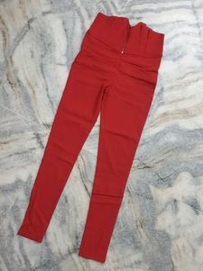 Red Pleated High-Waist Skinny Pants