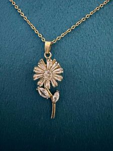 Gold Tone Flower Pendant Necklace