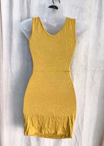 I. Mustard Yellow Ruched V-Neck Dress