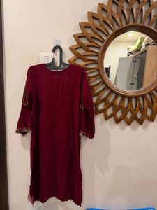 Meroon Pakistani Suit