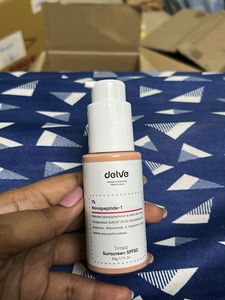 Combo - Delve Tinted Sunscreen SPF50 and LaPink ni