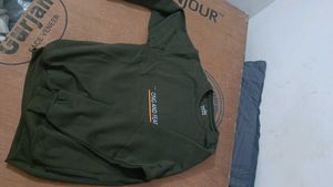 Green Sweatshirt