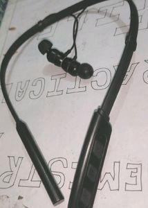 boAt Rockerz 235v2, Used, with Vibration alert