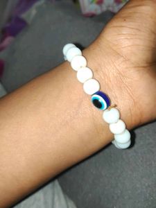 White Beaded Evil Eye Bracelet
