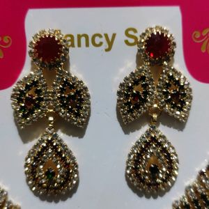 fancy set of necklace and pair of earring