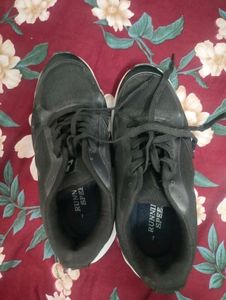 Black Sneakers