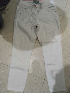 white girls jeans(2 time used only)