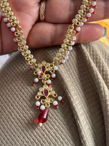 Elegant Red &amp; White Beaded Necklace