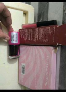 combo of 4 lip product new unused all no coin