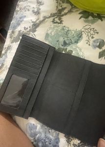 BAGGIT Black Buckle Wallet