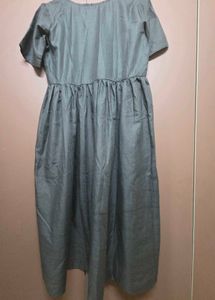 Elegant Grey V-Neck Midi Dress brandnew