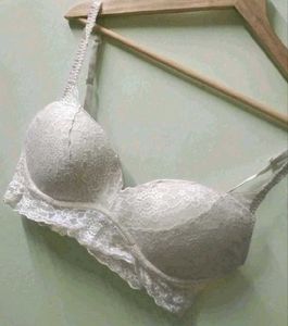 Lace Padded push-up ,2 Bra set in one pack 30rs of