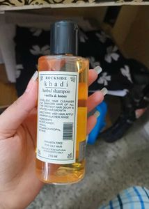 rockside khadi vanilla and honey herbal shampoo