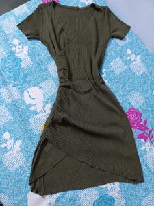 Chic Ribbed Wrap Dress