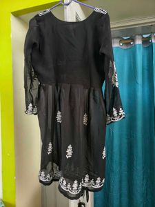 FLASH SALE💥Chikankari Kurta with White Embroidery