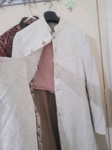 Men's White Embroidered Kurta