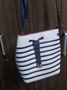 Tommy Hilfiger Sling bag