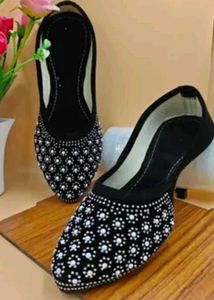 Elegant Black Embellished Flats