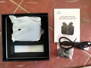 Earbuds (Beat Master's Original) Totally New
