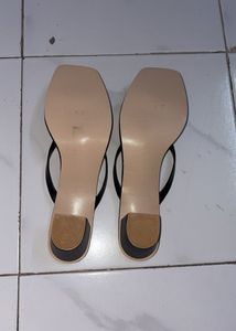 Black Square Toe Flip Flops